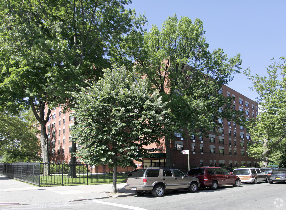 Primary Photo - David Chavis Apartments