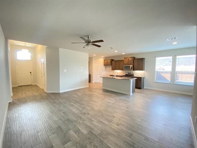 Building Photo - 9104 Fescue Dr