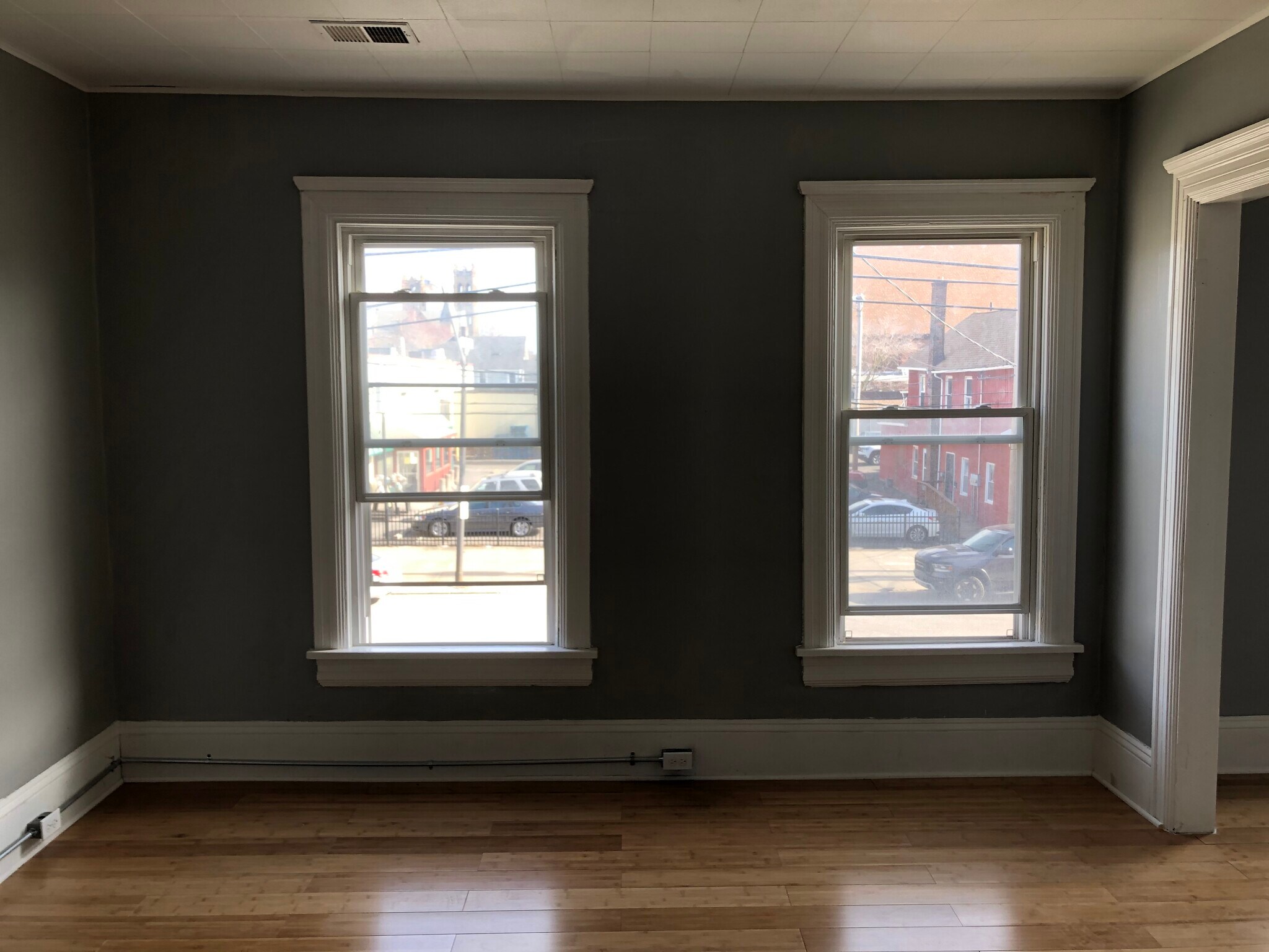 4043 Saint Clair Ave Cleveland, OH 44103 – photo 5