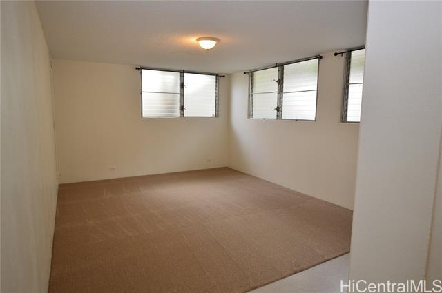 Building Photo - 1812 Puowaina Dr