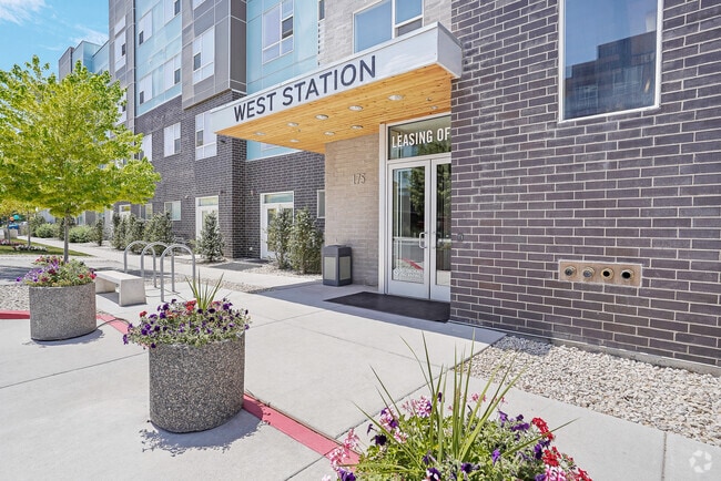 Building Photo - West Station Apartments