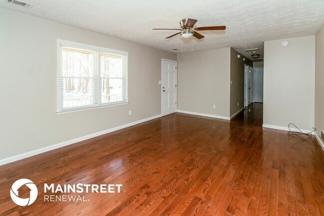 Foto del edificio - 125 Highland Cir