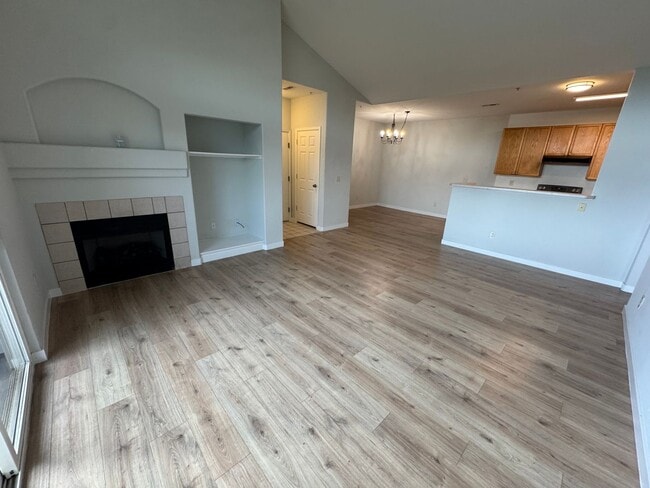 Foto del edificio - Spacious Condo in the Heart of Aurora