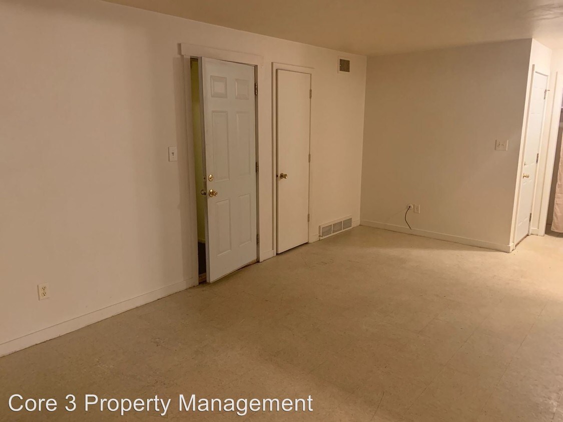 Building Photo - 205 S Parker Ave