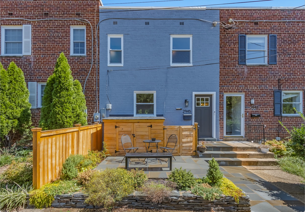 2945 Sycamore St, Alexandria, VA 22305 Townhome Rentals in Alexandria