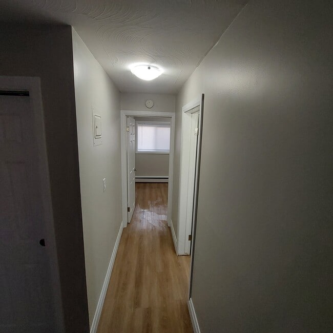 Building Photo - Hemlock Place Apartments