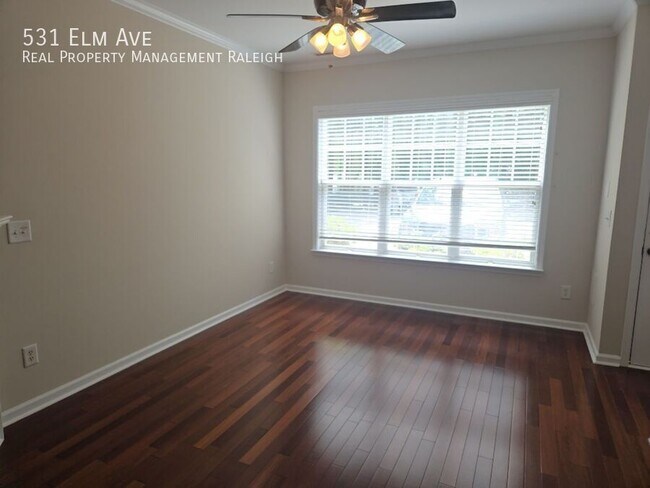 Foto del edificio - 531 Elm Ave