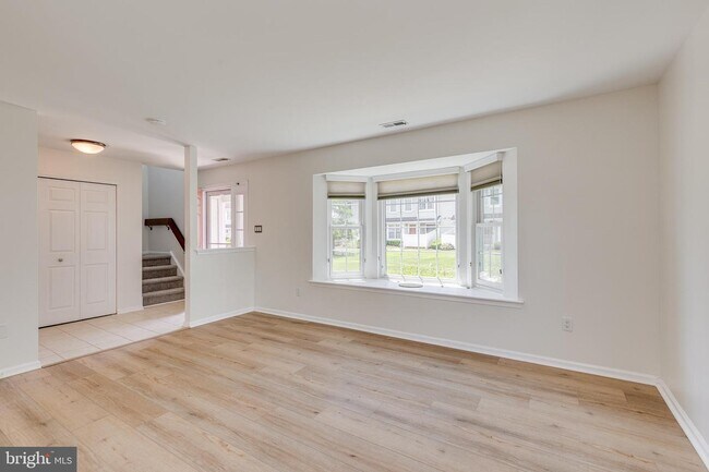 Building Photo - 3704 Fenwick Ln