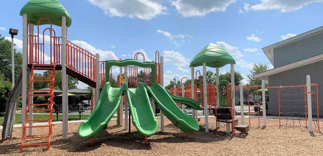 Building Photo - 251 N Chevalier Dr