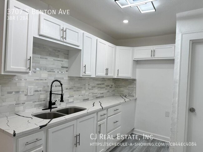 Building Photo - 3707 S Benton Ave