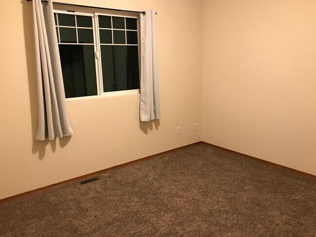 Foto del edificio - 715 Kodiak Ln
