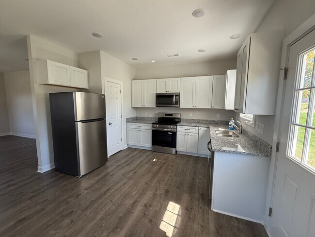 Foto del edificio - Three bedroom, 2 bath house in Graham