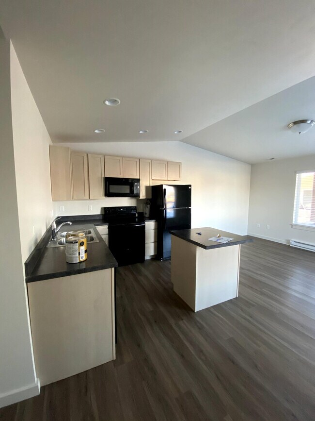 Building Photo - 3263 Fen Way