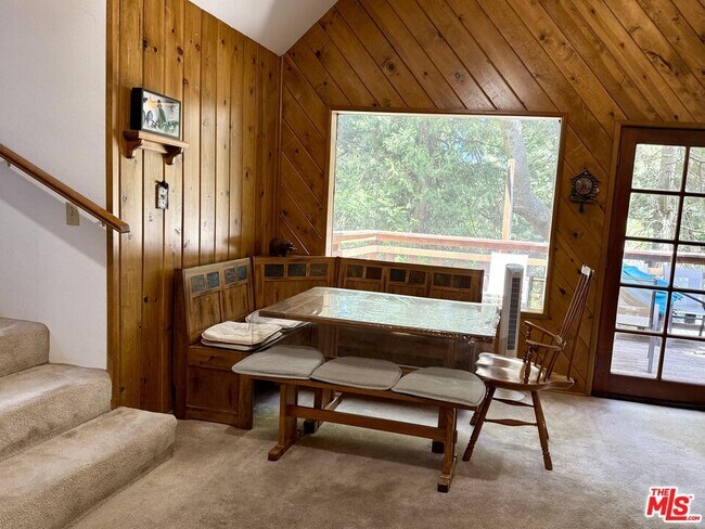 Foto del edificio - 701 Pinnacle Dr