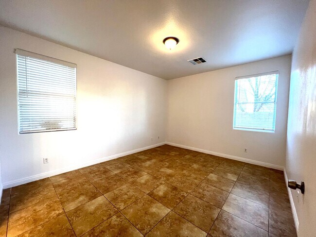 Building Photo - 276 Bella Matese Ave