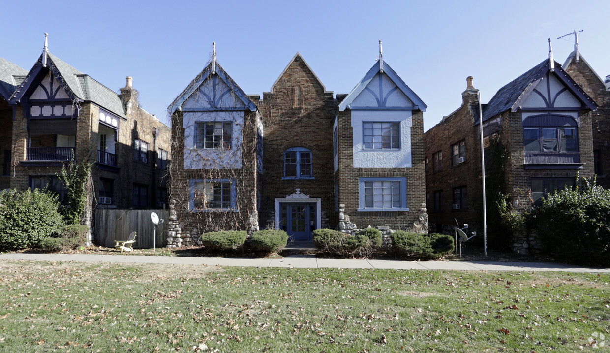 Primary Photo - Green Gables Apts