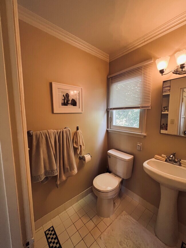 Foto del edificio - 938 N Doheny Dr