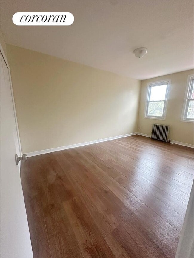 Building Photo - 65 Conklin Ave