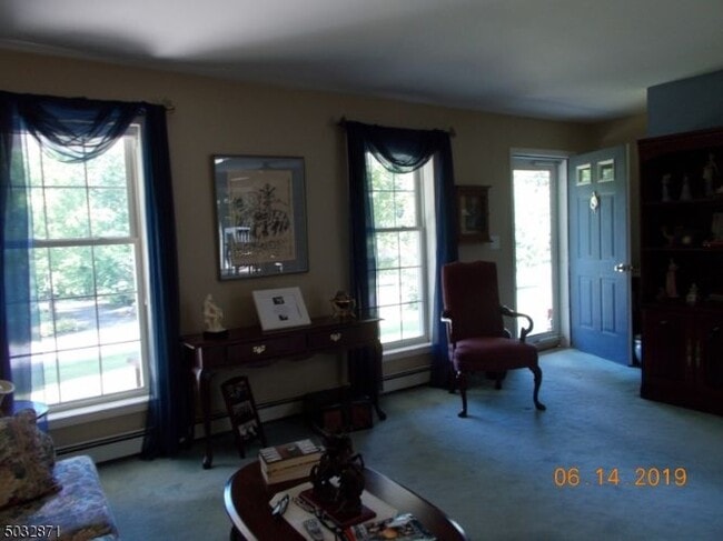 Building Photo - 14 Minisink Dr