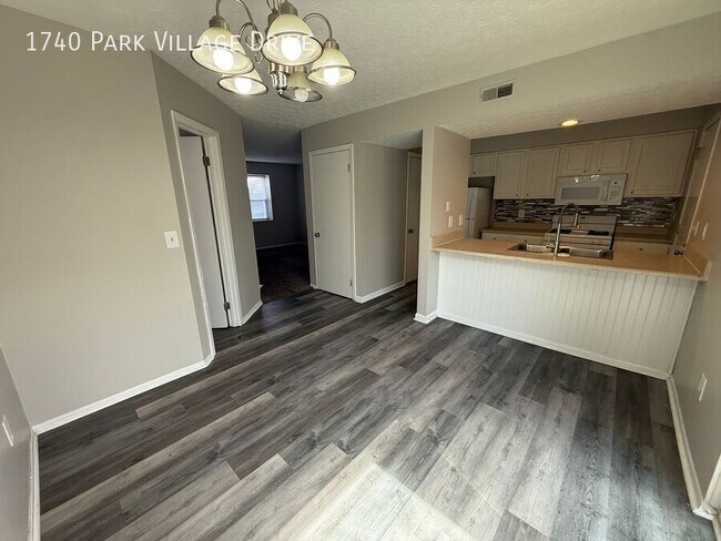 Foto del edificio - 1740 Park Village Dr