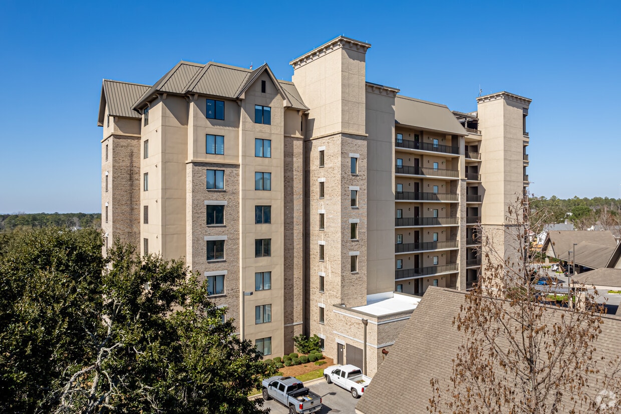 The Colony at the Grand Apartments in Fairhope, AL