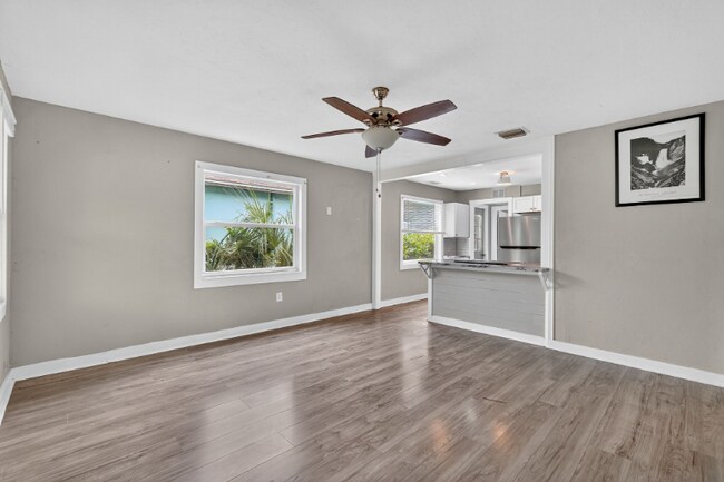 Foto del edificio - 2348 37th St S