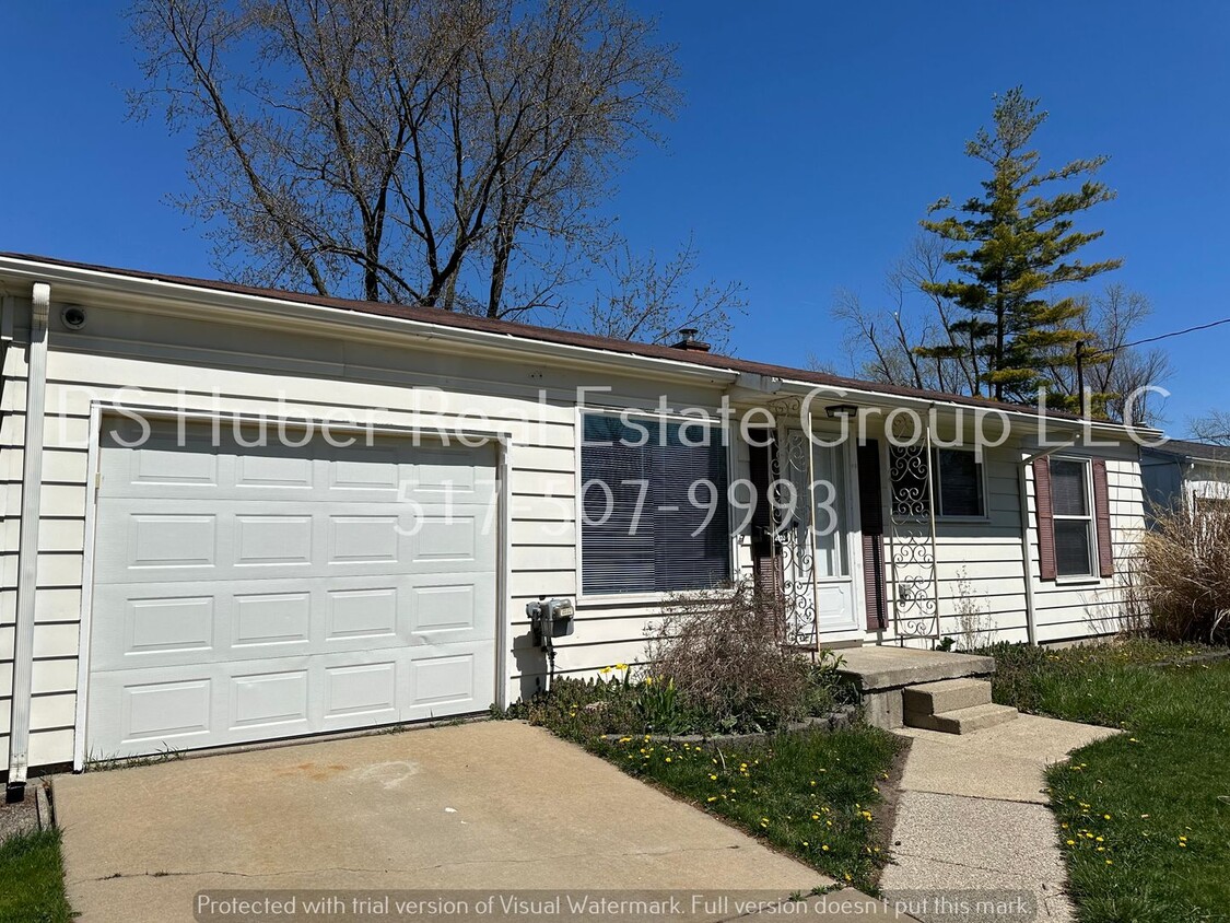 Primary Photo - 2920 Hillcrest Street Lansing, MI 48911