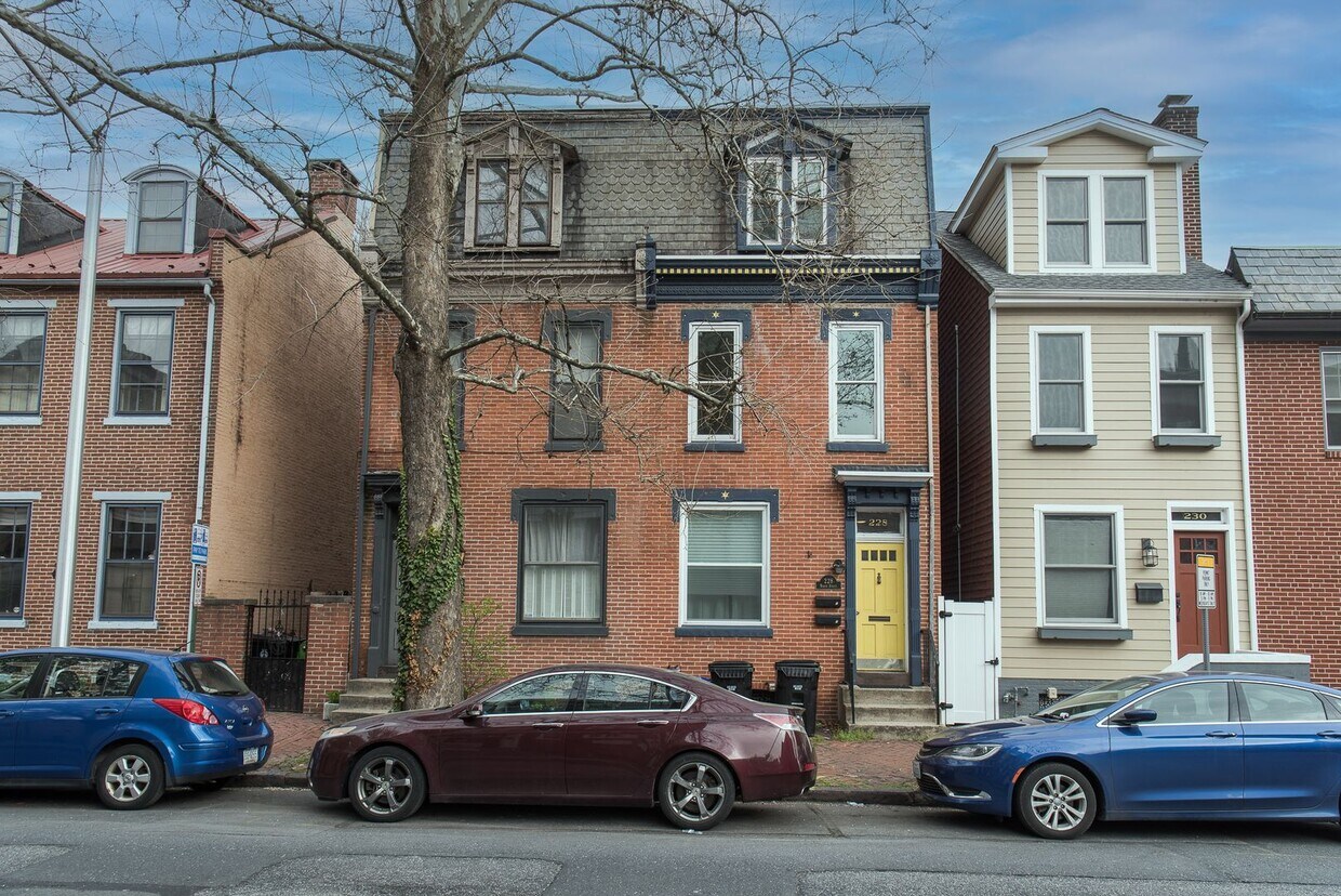 228 North St Unit 228 North St 1, Harrisburg, PA 17101 Room for Rent