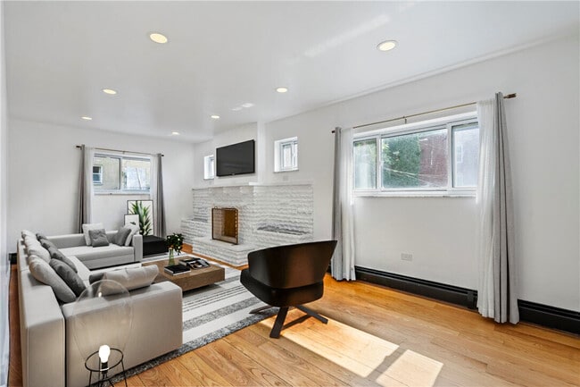 Photo - 6026 Sawyer St House