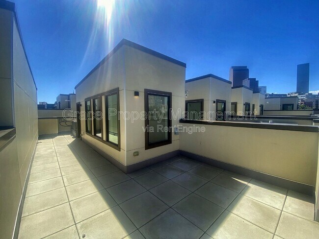 Photo - 2200 Tremont Pl Townhome