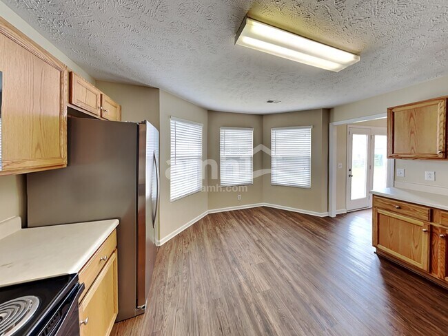 Building Photo - 5074 Tabitha Street
