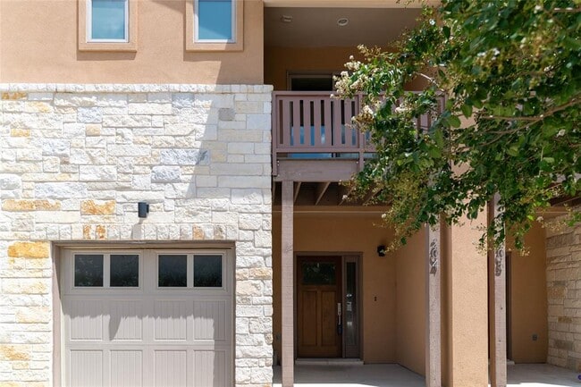 Building Photo - 204 Conservation Dr