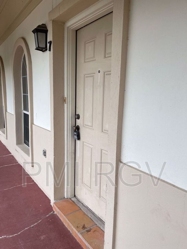 Building Photo - 608 Buena Vista Dr