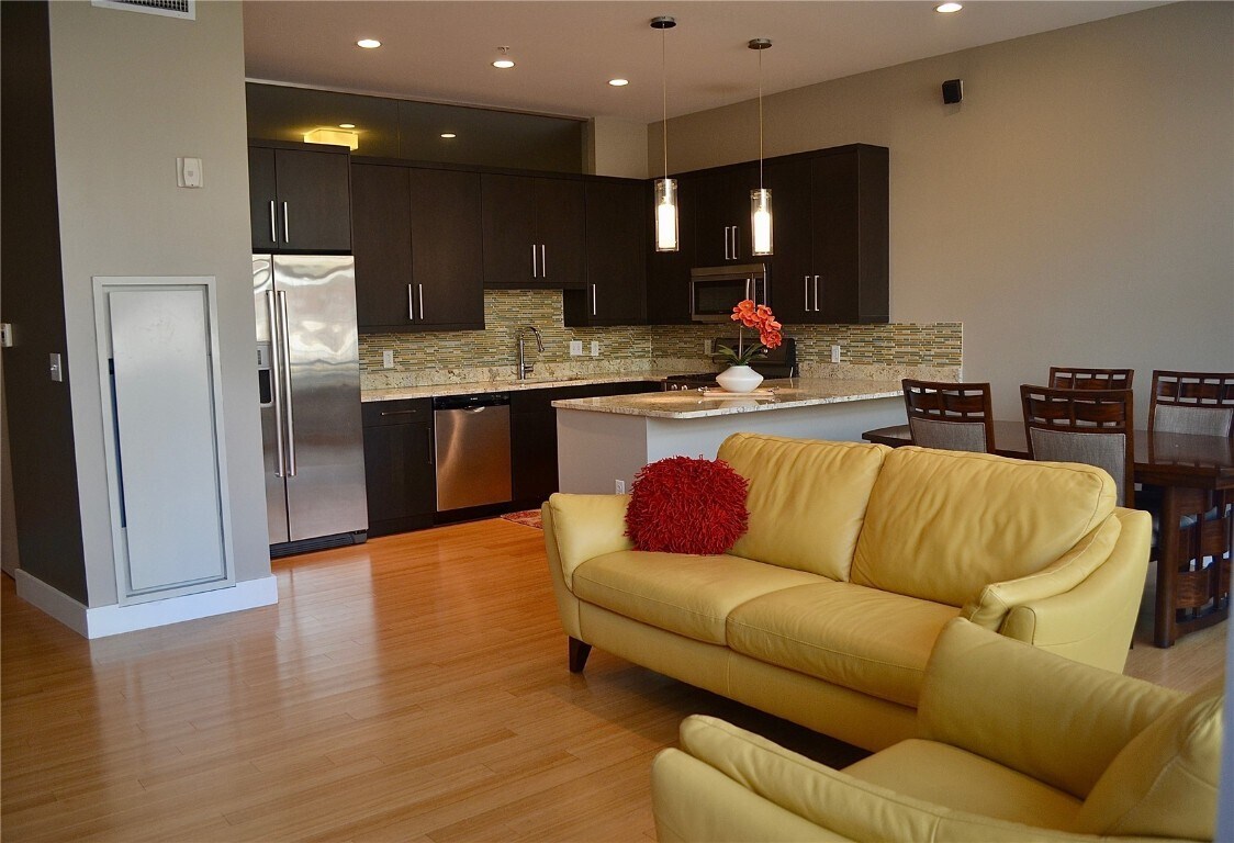 Foto principal - 9 N Euclid Ave