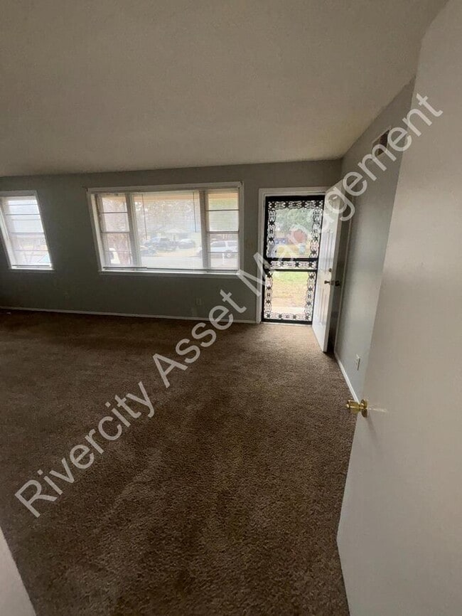 Foto del edificio - This Beautiful 4-Bed 2-Full Bath Home is Ready for Move In!!!! SECTION 8 WELCOMED