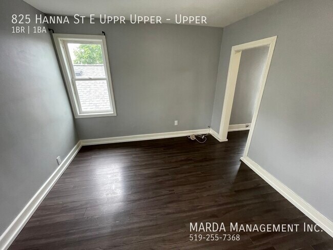 Photo du bâtiment - STYLISH 1BEDROOM/1BATH UPPER APARTMENT PLU...
