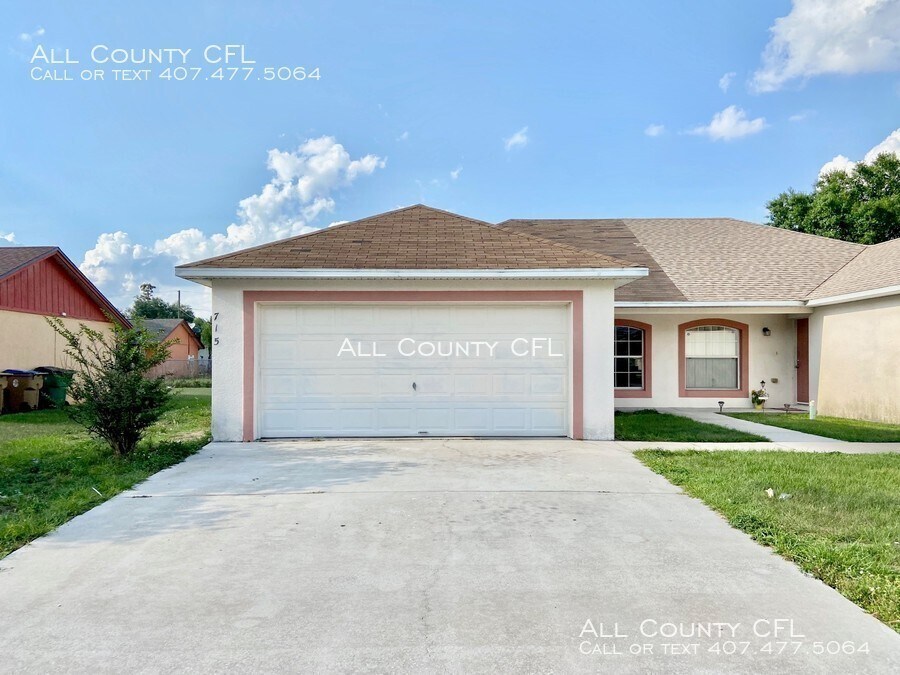 Primary Photo - Cozy and Quaint Kissimmee Duplex Home!
