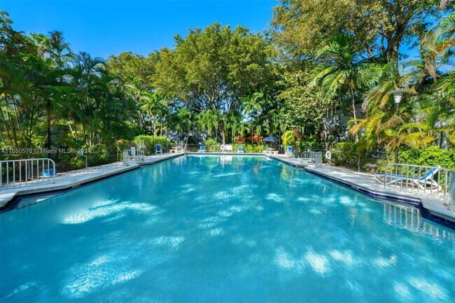 Foto del edificio - 5605 SW 80th St