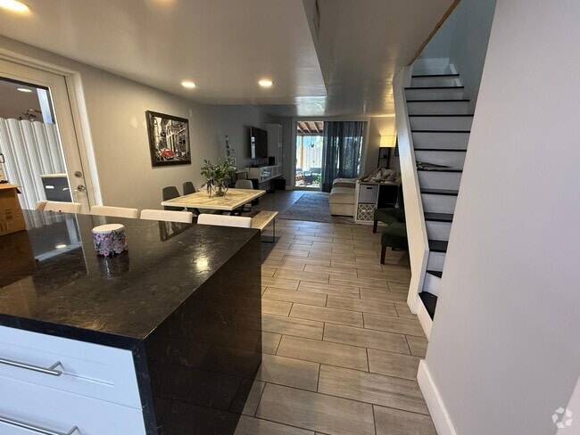 kitchen view of Great room - 828 W 38th Ter