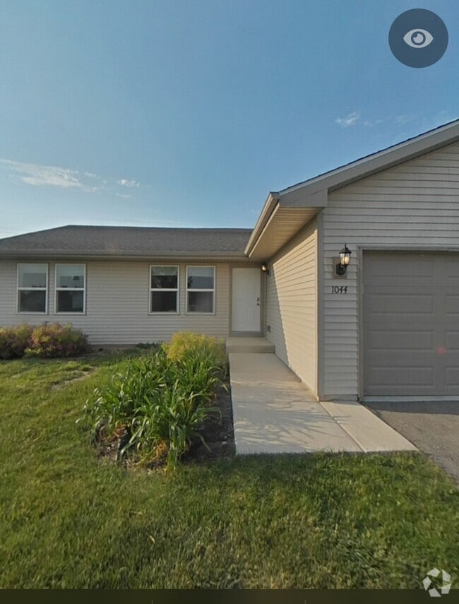 Building Photo - 1044 Witbeck Dr