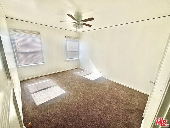 Building Photo - 2501 Venice Blvd.