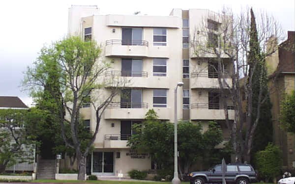 Building Photo - BWG
