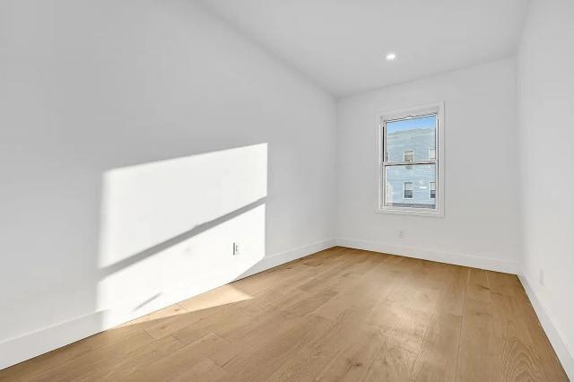 Building Photo - 3 bedroom in New York NY 10002
