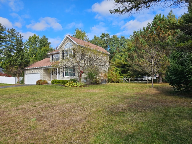 Foto del edificio - 120 Kayaderosseras Dr