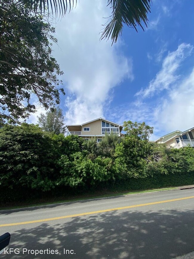 Building Photo - 4 br, 2.5 bath House - 971 Kailiu Place