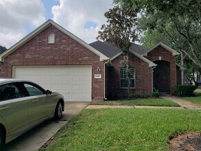 Building Photo - 5810 Willow Park Dr
