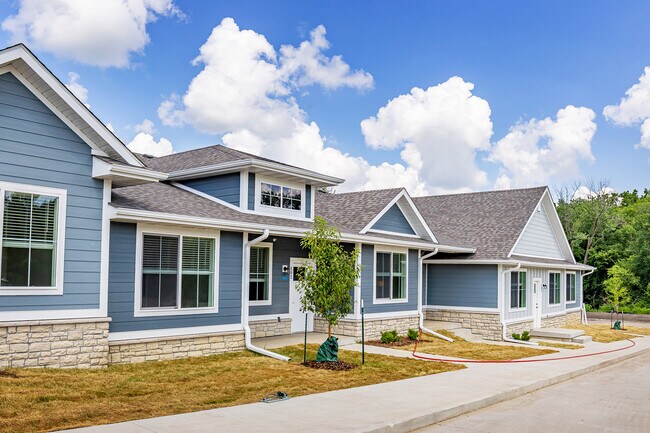 Foto del edificio - Schoolyard Rowhomes