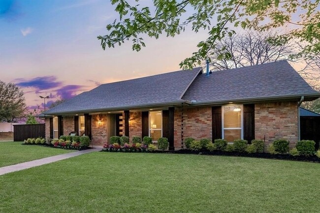 Building Photo - 1601 Windsong Trail