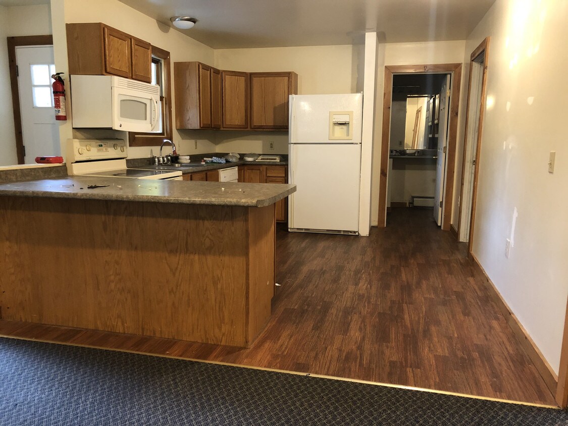Primary Photo - Zenith Apartments, LLC
