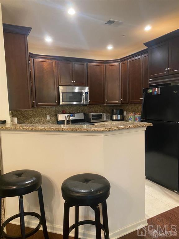 Building Photo - 12 Stock Ct